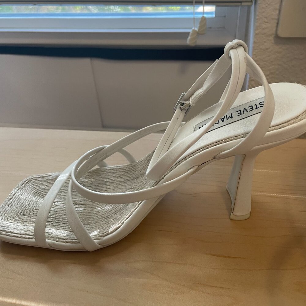 Steve madden white heel